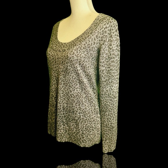 Calvin Klein Gray Leopard Print Wool-Blend Scoopneck Pullover Sweater Size M - Picture 4 of 12